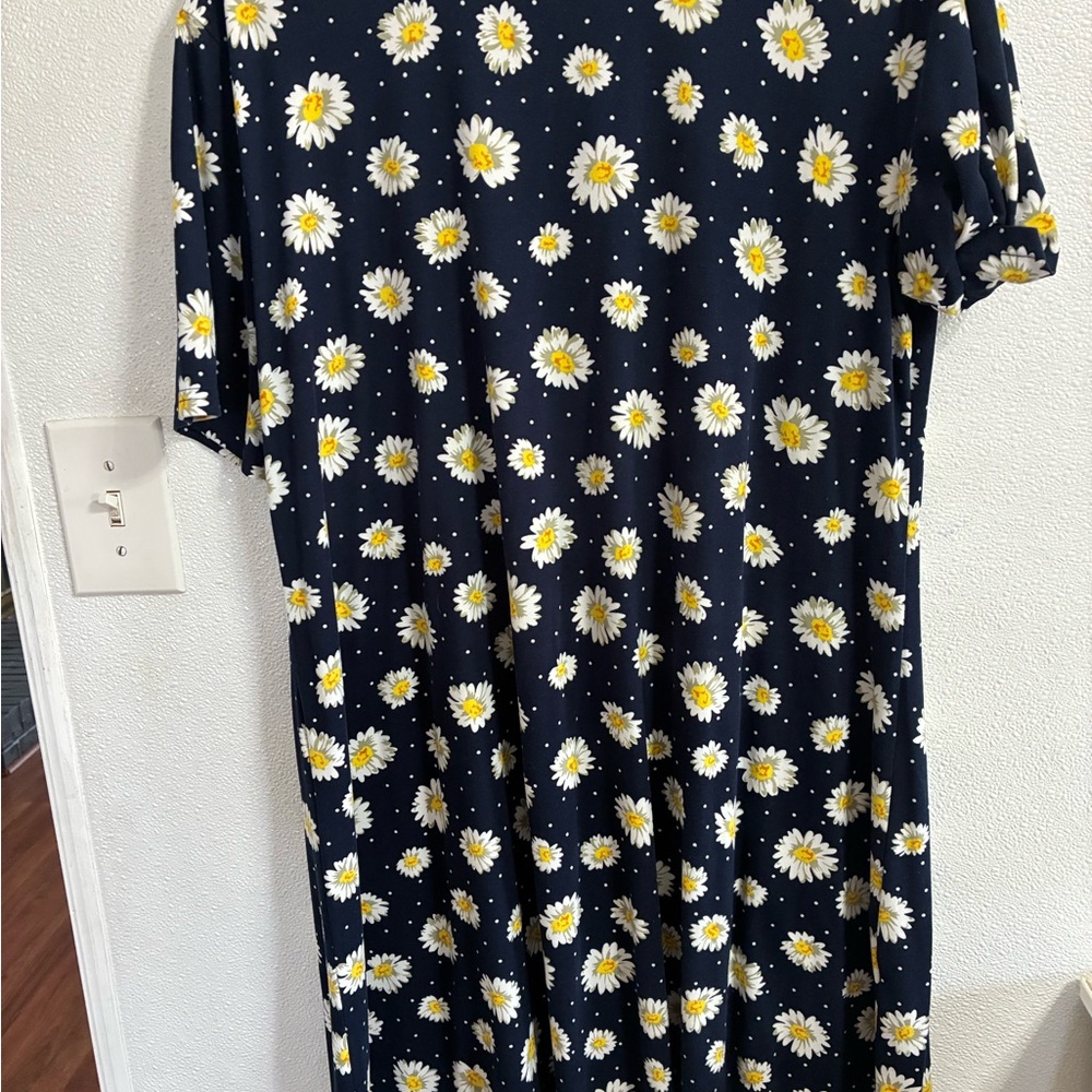 Floral Navy Dress with Daisy Print 2XL